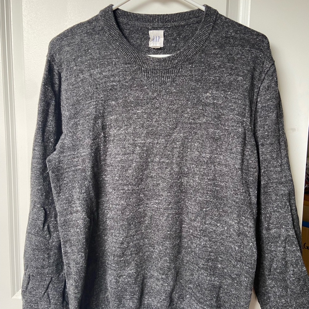 Grey crew neck sweater